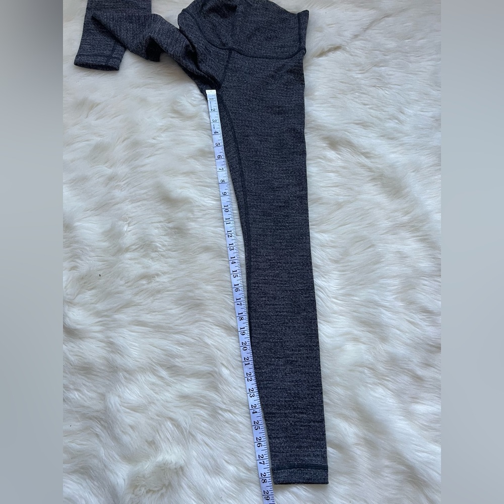 ‼️SOLD‼️Lululemon High Rise Leggings 28" Gray
Grey Thick Textured
Knit sz 2 - Picture 10 of 11